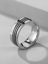 Load image into Gallery viewer, Men Striped Design Ring
